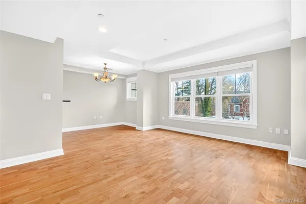 $4,500 | 225 Stanley Avenue, Unit 204, Mamaroneck, NY 10543