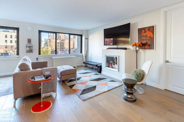 $1,195,000 | 300 East 59th Street, Unit 607 | Sutton Place