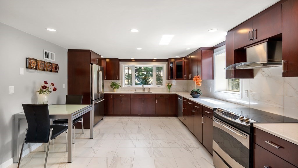 24 Strasser Avenue Westwood, MA 02090 - Photo 11 of 32