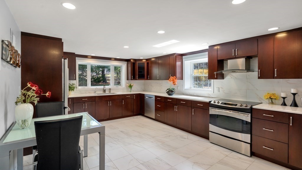 24 Strasser Avenue Westwood, MA 02090 - Photo 12 of 32