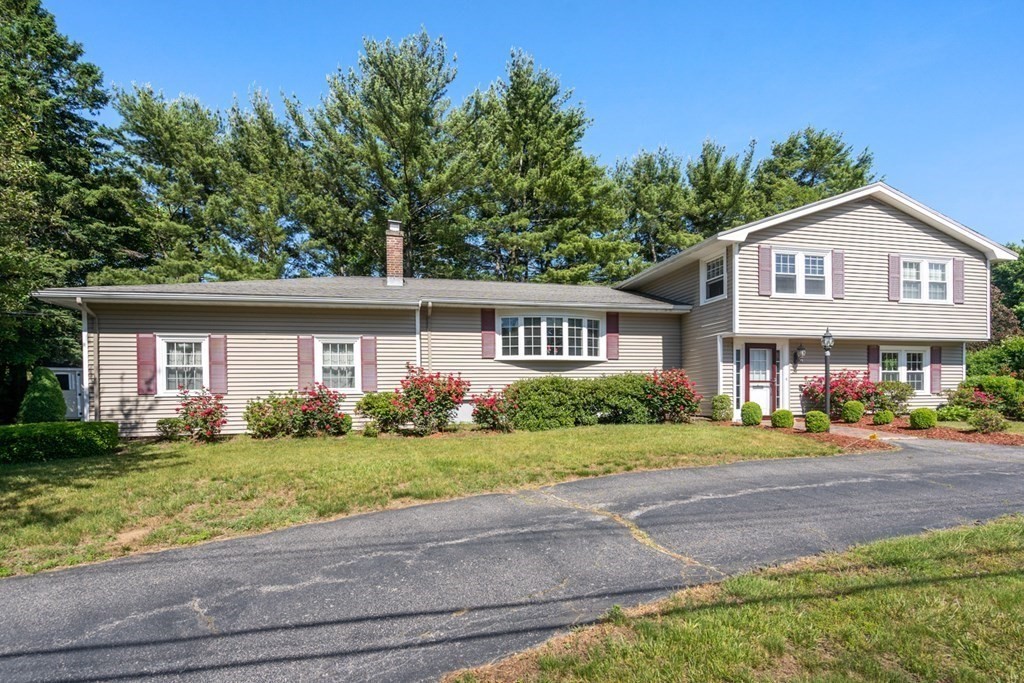 24 Strasser Avenue Westwood, MA 02090 - Photo 3 of 32