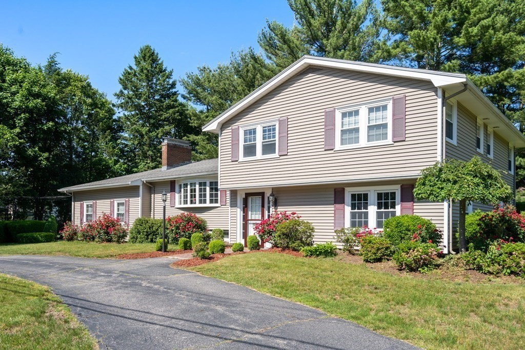 24 Strasser Avenue Westwood, MA 02090 - Photo 4 of 32