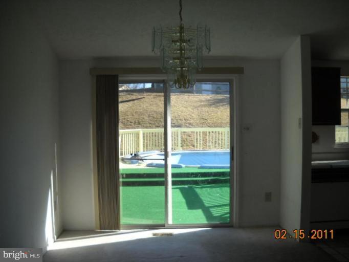 69 Yew Road Essex, MD 21221 - Photo 3 of 6 Dining Room