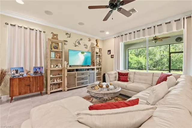 $745,000 | 3865 Helmsman Drive, Naples, FL 34120