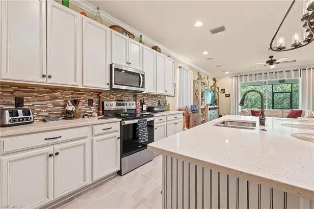 $745,000 | 3865 Helmsman Drive, Naples, FL 34120