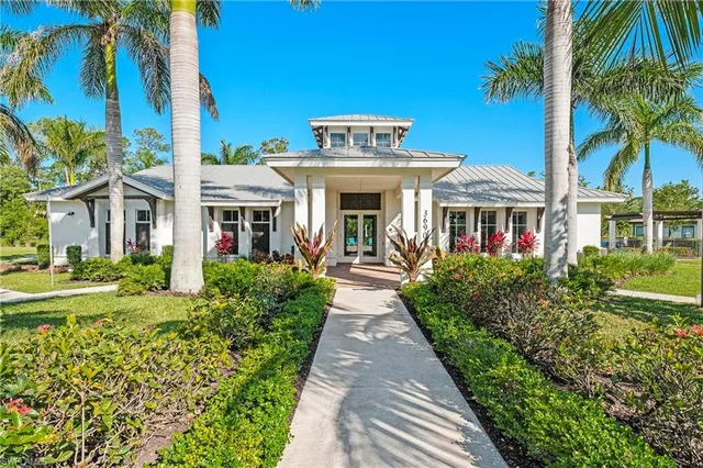 $745,000 | 3865 Helmsman Drive, Naples, FL 34120