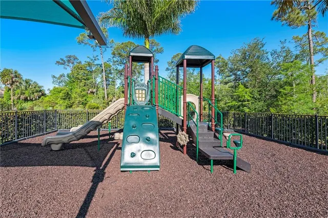 $745,000 | 3865 Helmsman Drive, Naples, FL 34120