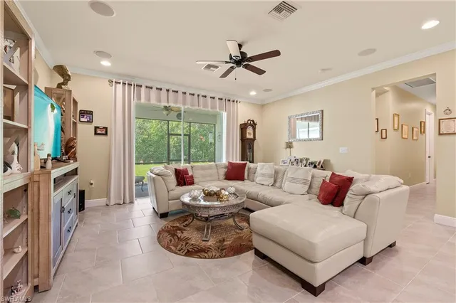 $745,000 | 3865 Helmsman Drive, Naples, FL 34120