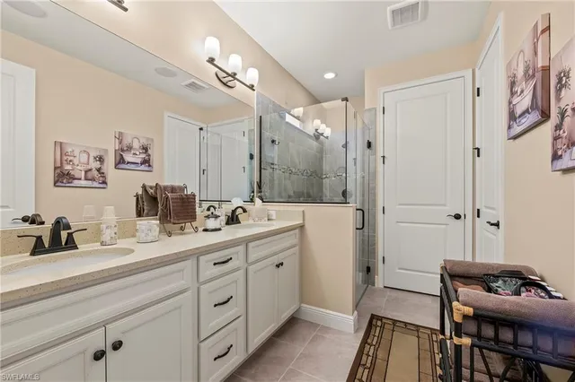 $745,000 | 3865 Helmsman Drive, Naples, FL 34120