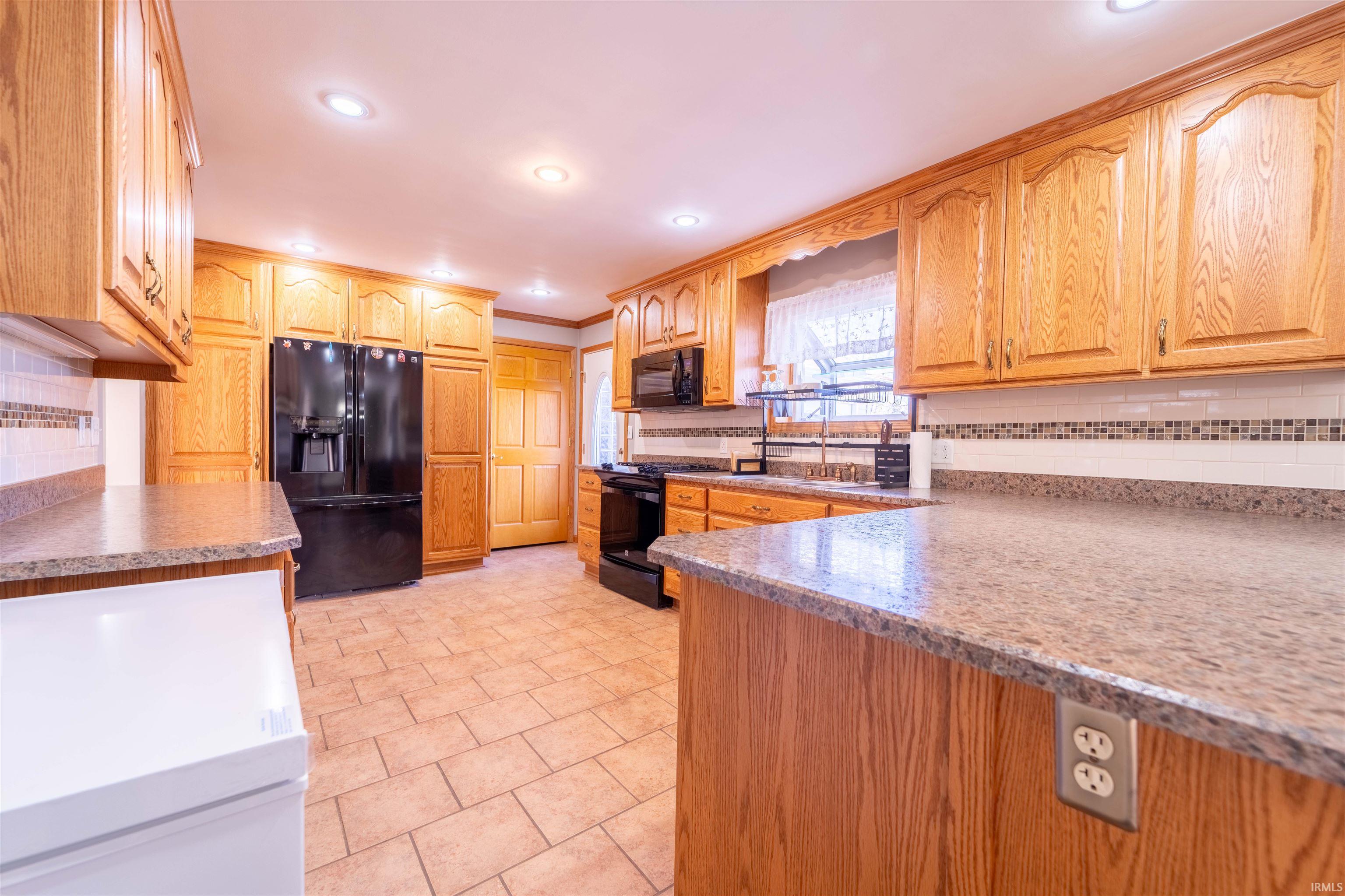 3815 Plymouth Road Fort Wayne, IN 46815 - Photo 12 of 33 Gallery Image 12