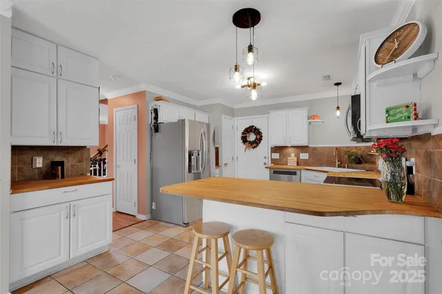 $410,000 | 3007 Wyntree Court, Matthews, NC 28104