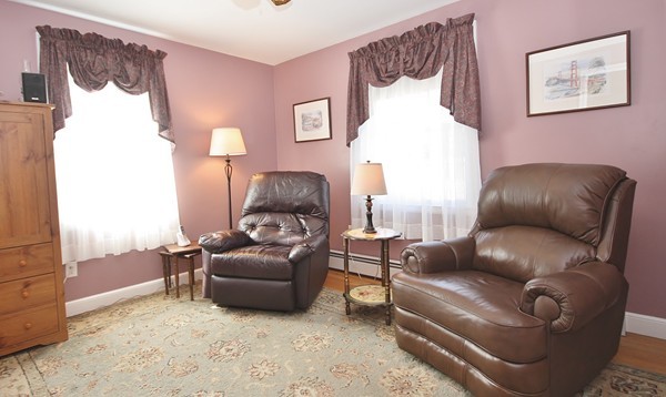 2 Stoneleigh Road Worcester, MA 01606 - Photo 11 of 23 Gallery Image 11