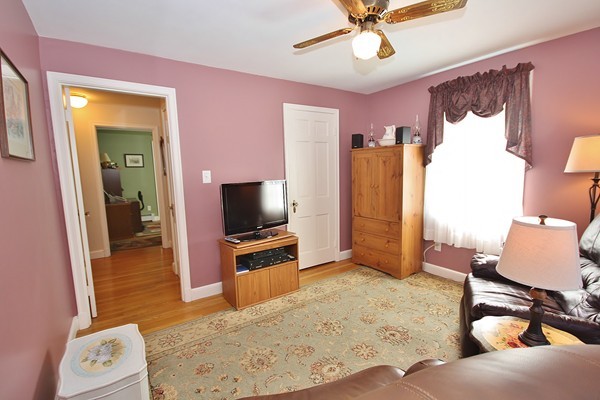 2 Stoneleigh Road Worcester, MA 01606 - Photo 12 of 23 Gallery Image 12