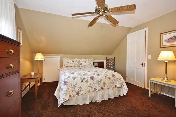 2 Stoneleigh Road Worcester, MA 01606 - Photo 18 of 23 Gallery Image 18