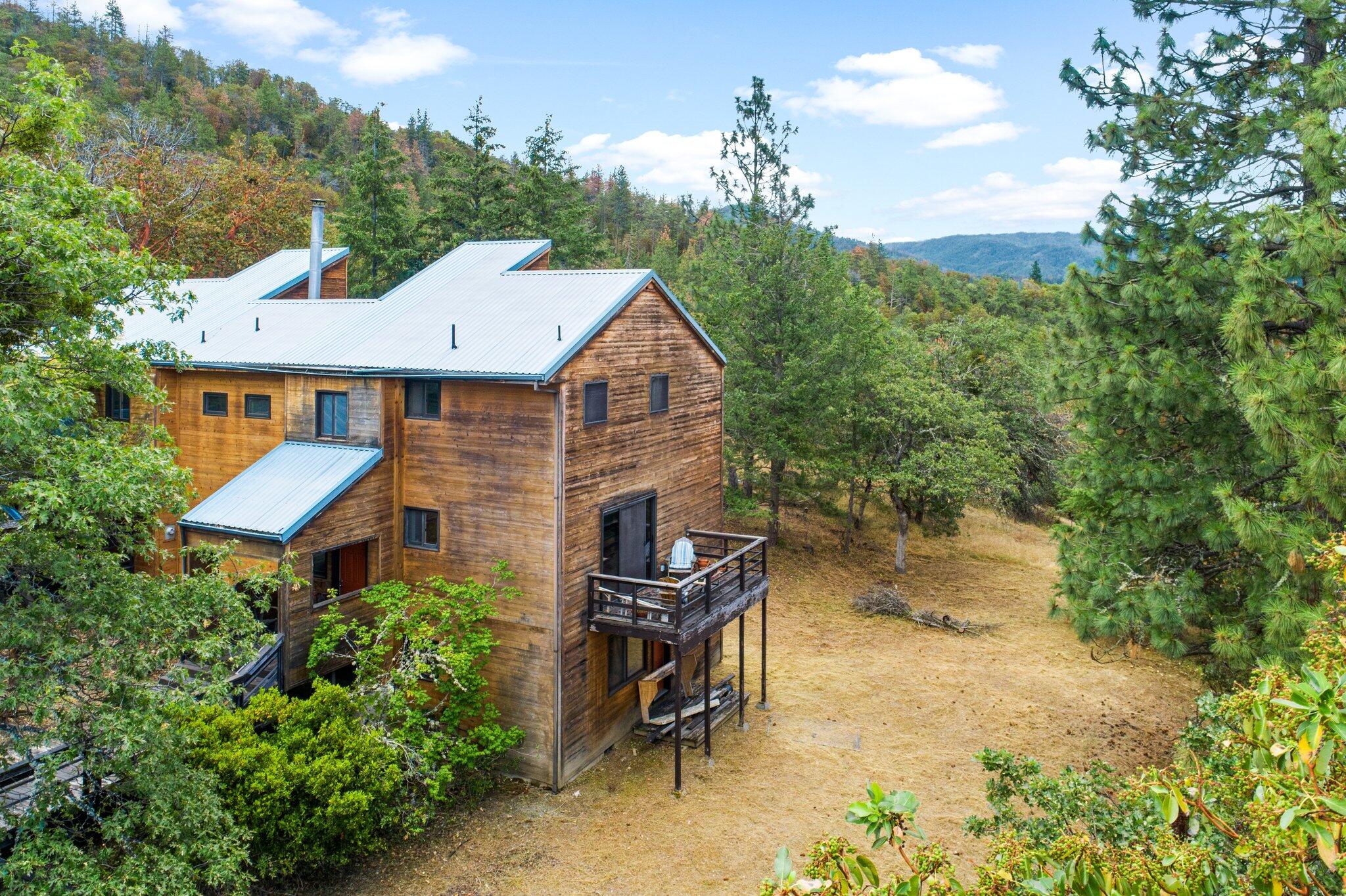 8025 Rapp Lane Talent, OR 97540 - Photo 2 of 40 5-web-or-mls-DJI_0063