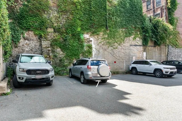 $900,000 | 70 Phillips Street, Unit 3, Boston, MA 02114