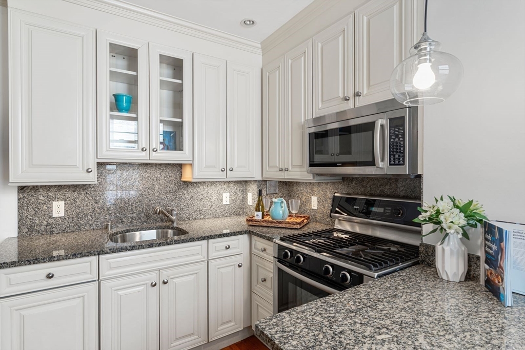 70 Phillips Street, Unit 3 Boston, MA 02114 - Photo 9 of 16