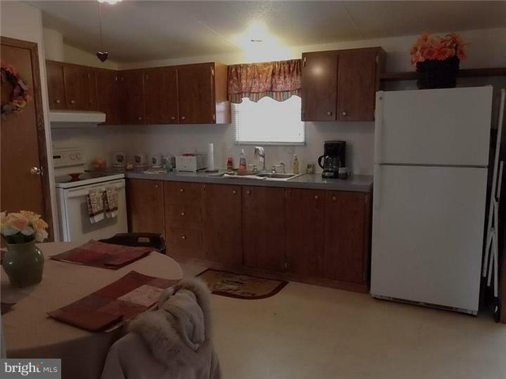 343 Longview Road Boyertown, PA 19512 - Photo 3 of 12 Gallery Image 3