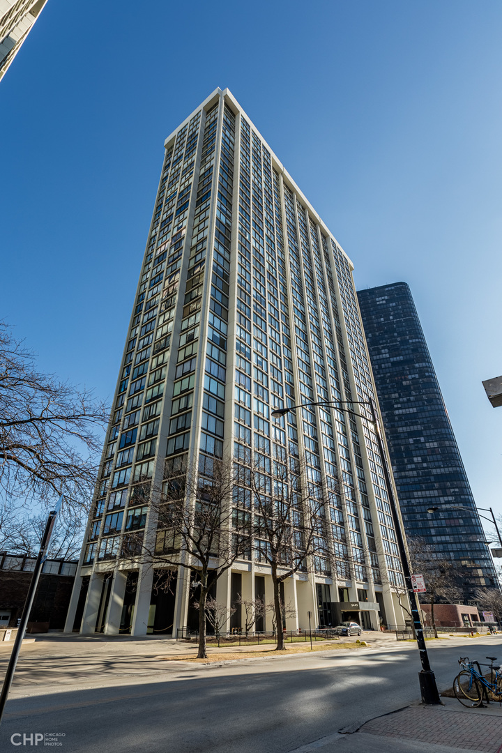 5445 North Sheridan Road, Unit 2711 Chicago, IL 60640 - Photo 1 of 12