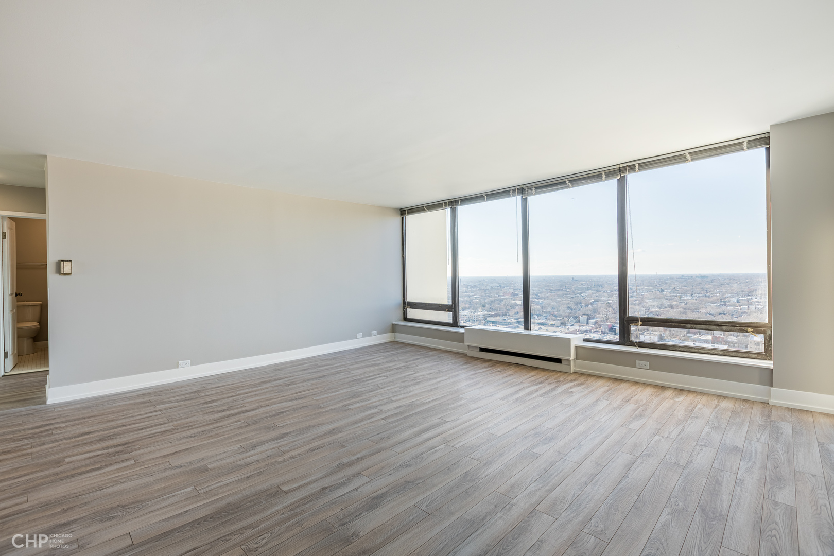 5445 North Sheridan Road, Unit 2711 Chicago, IL 60640 - Photo 6 of 12
