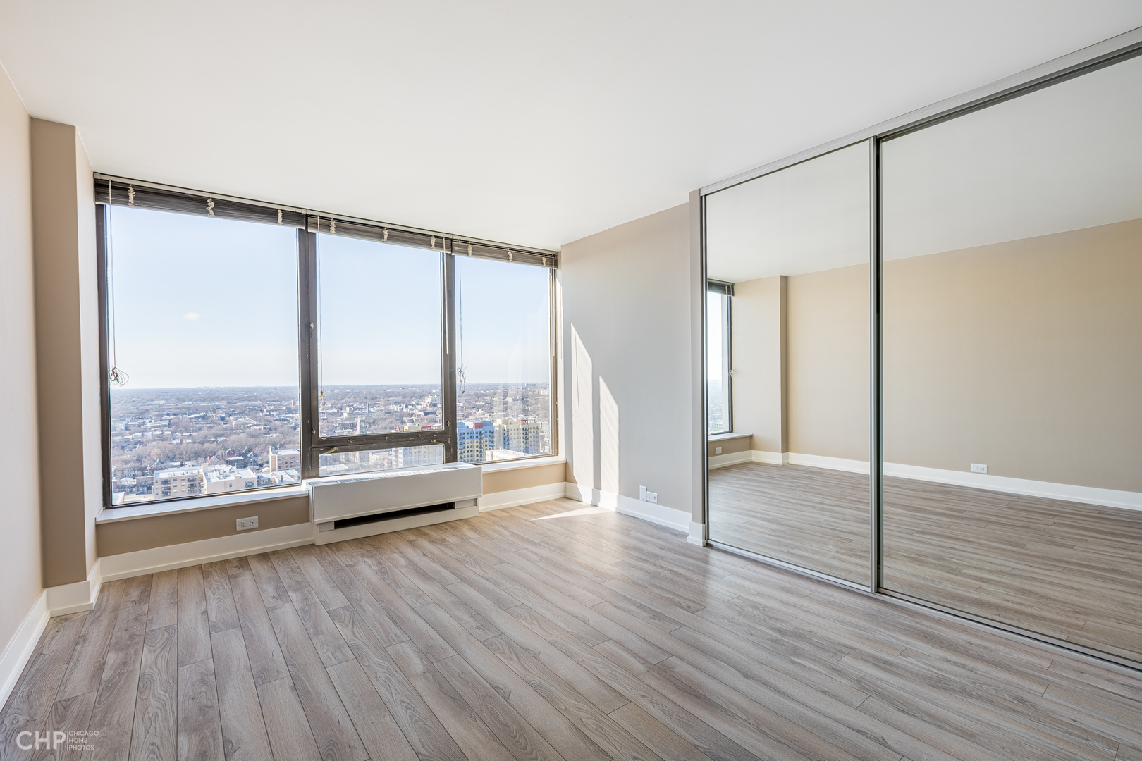 5445 North Sheridan Road, Unit 2711 Chicago, IL 60640 - Photo 7 of 12