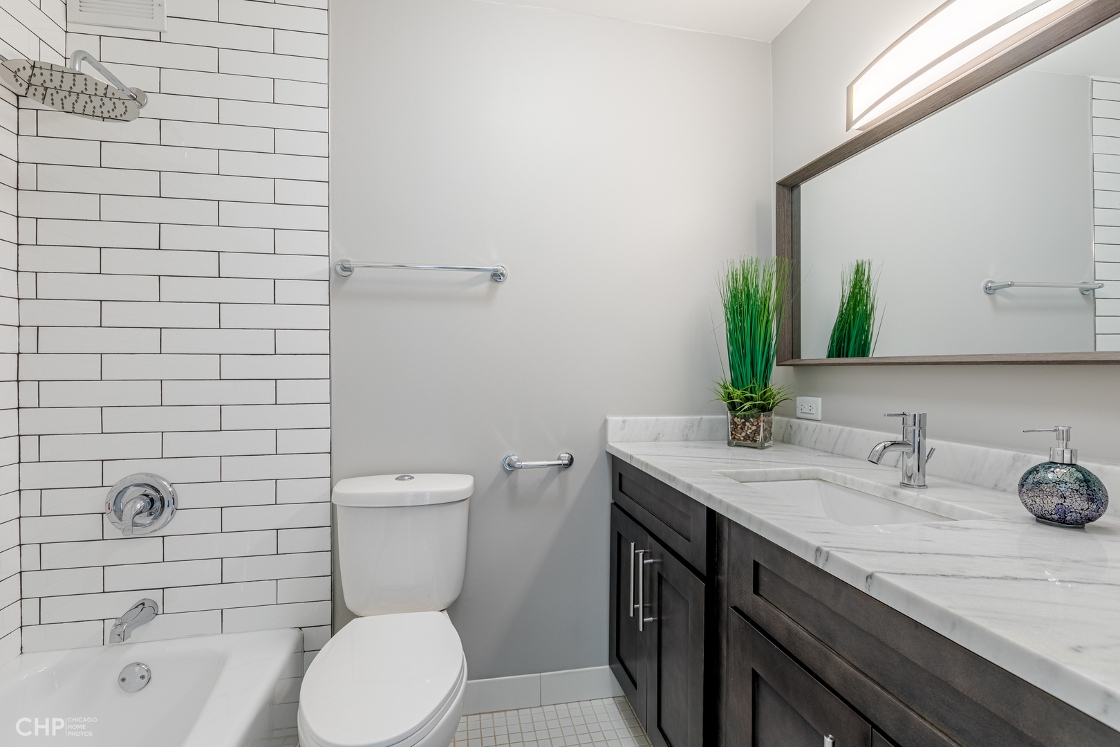 5445 North Sheridan Road, Unit 2711 Chicago, IL 60640 - Photo 10 of 12