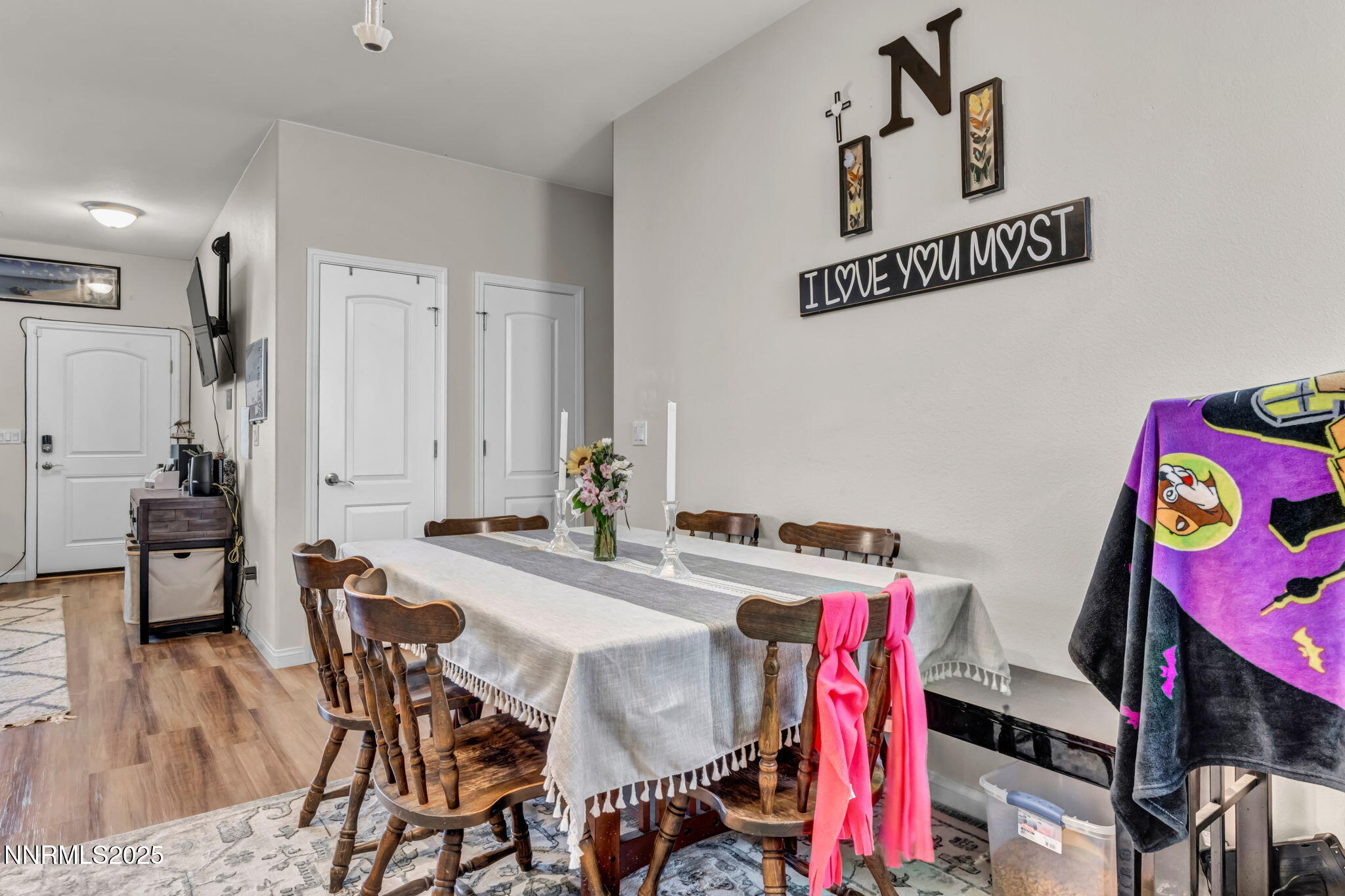 665 Beeghly Drive Fallon, NV 89406 - Photo 9 of 31 a view of a dining room with furniture and wooden floor