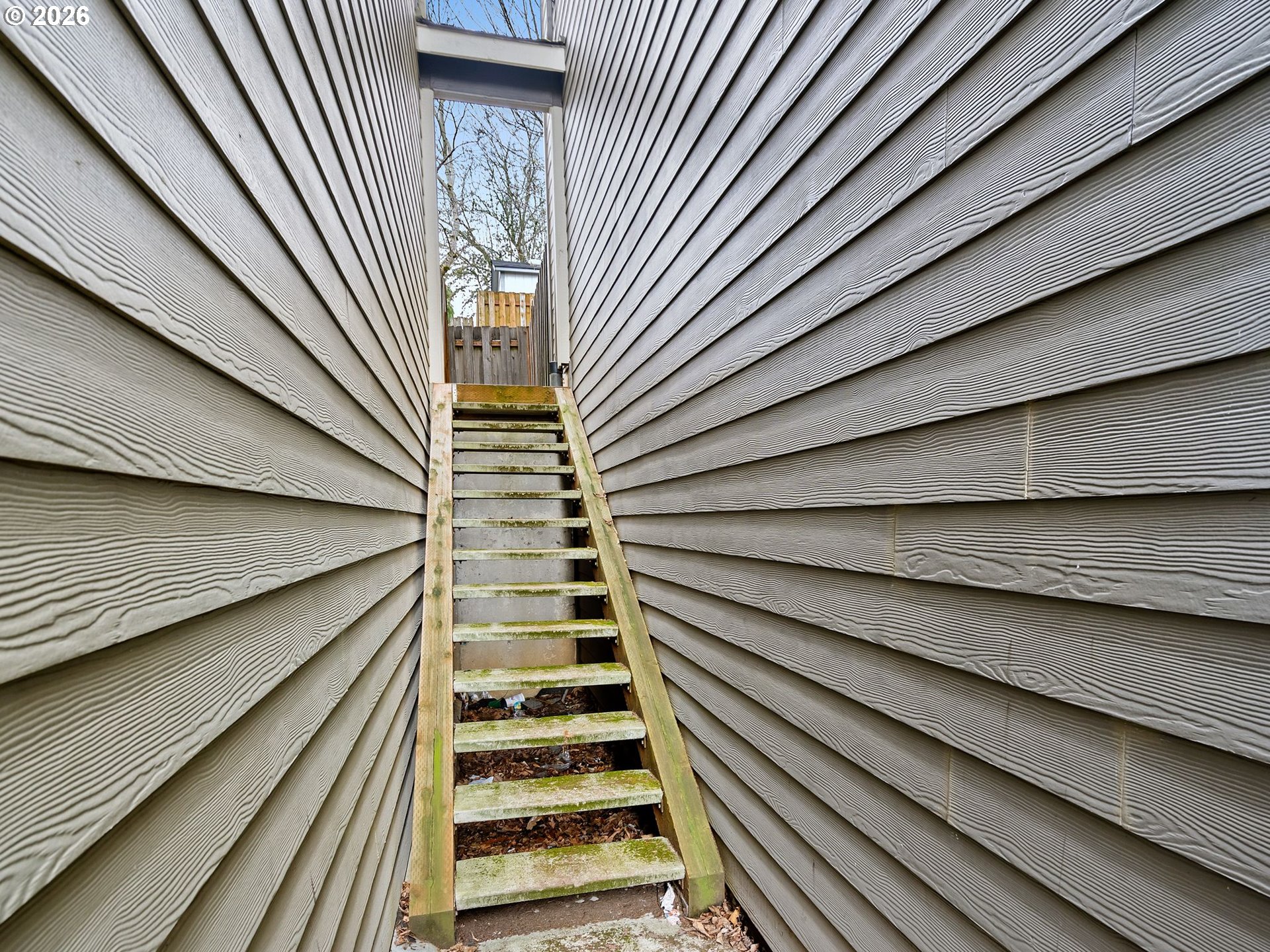 2513 Northwest 3rd Terrace Gresham, OR 97030 - Photo 36 of 38 a view of entryway