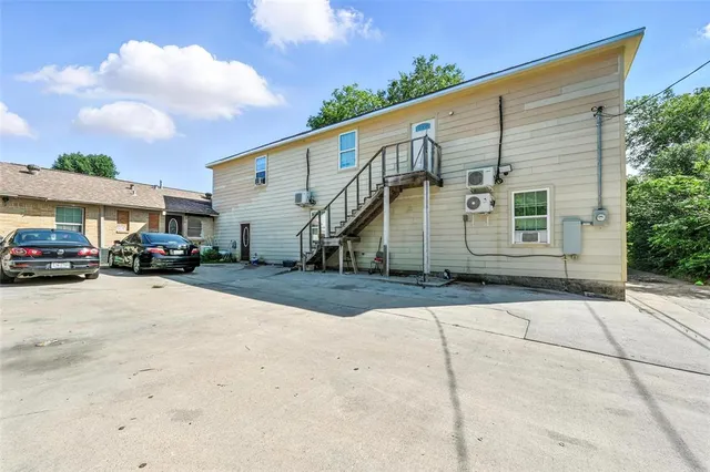 $530,000 | 2808 Anzio Drive, Dallas, TX 75224