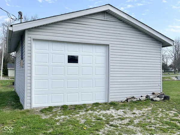 $224,900 | 928 South Walnut Street, Seymour, IN 47274