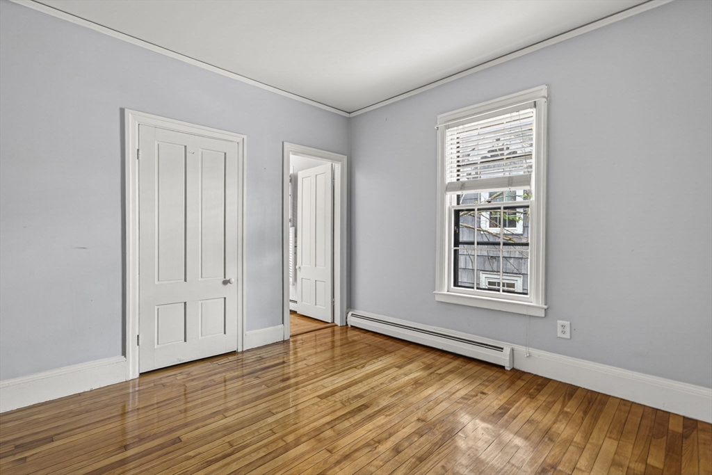 12 Crown Street Worcester, MA 01609 - Photo 21 of 42