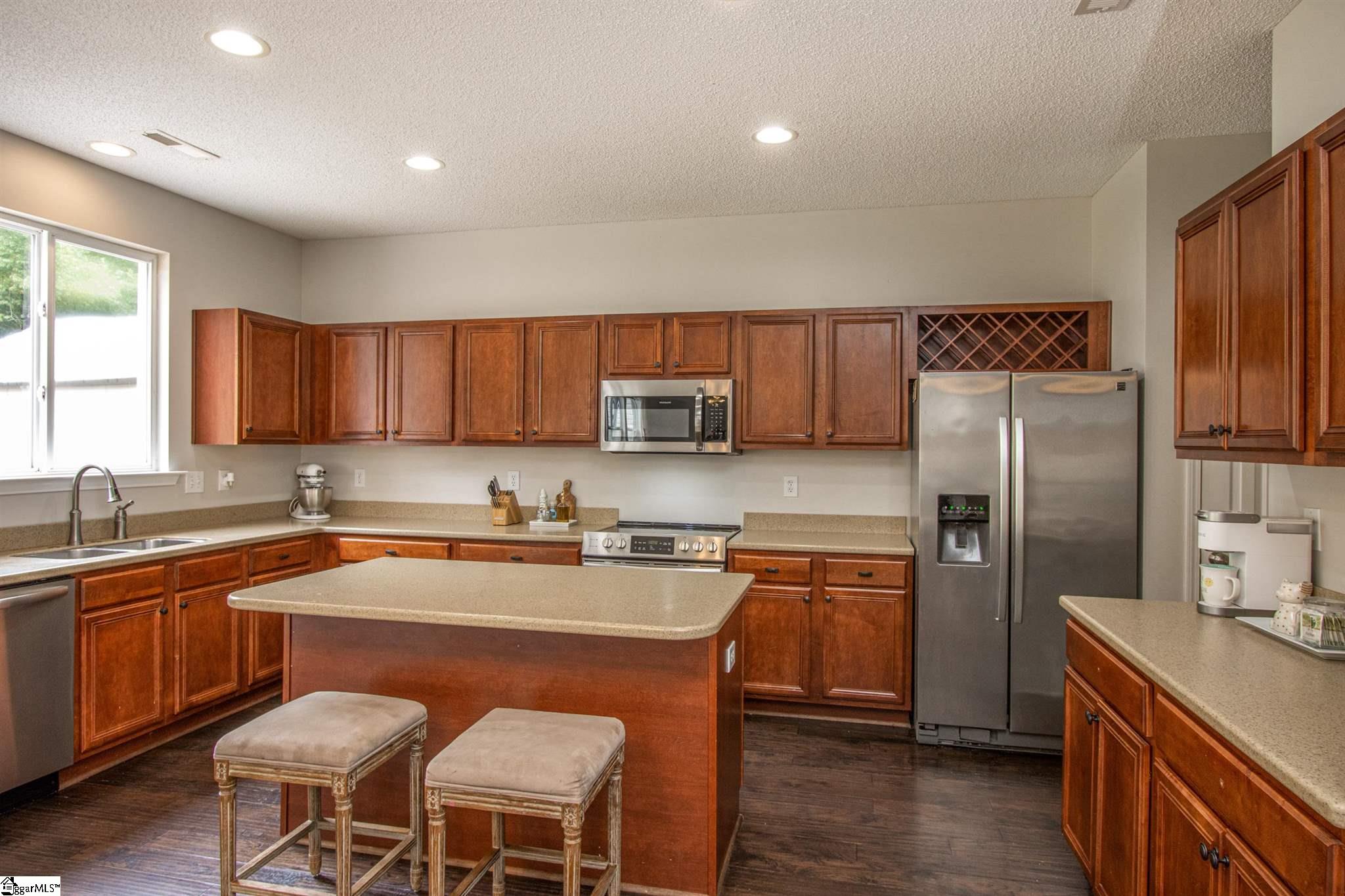 23 Border Avenue Simpsonville, SC 29680 - Photo 3 of 32