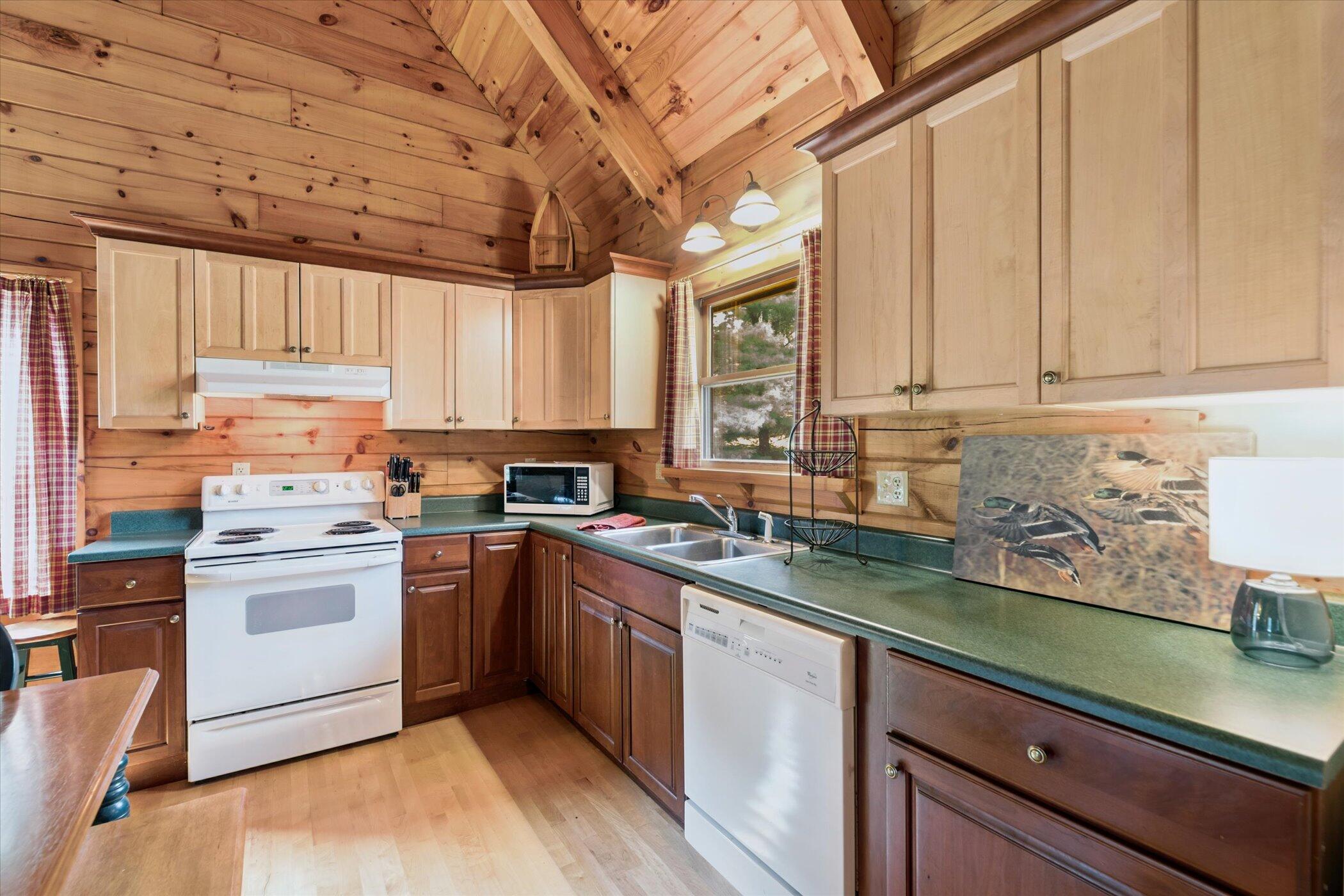 1130 North County Line Road Watervliet, MI 49098 - Photo 16 of 58 17-1130-N-County-Line-Rd-Watervliet-MI-4