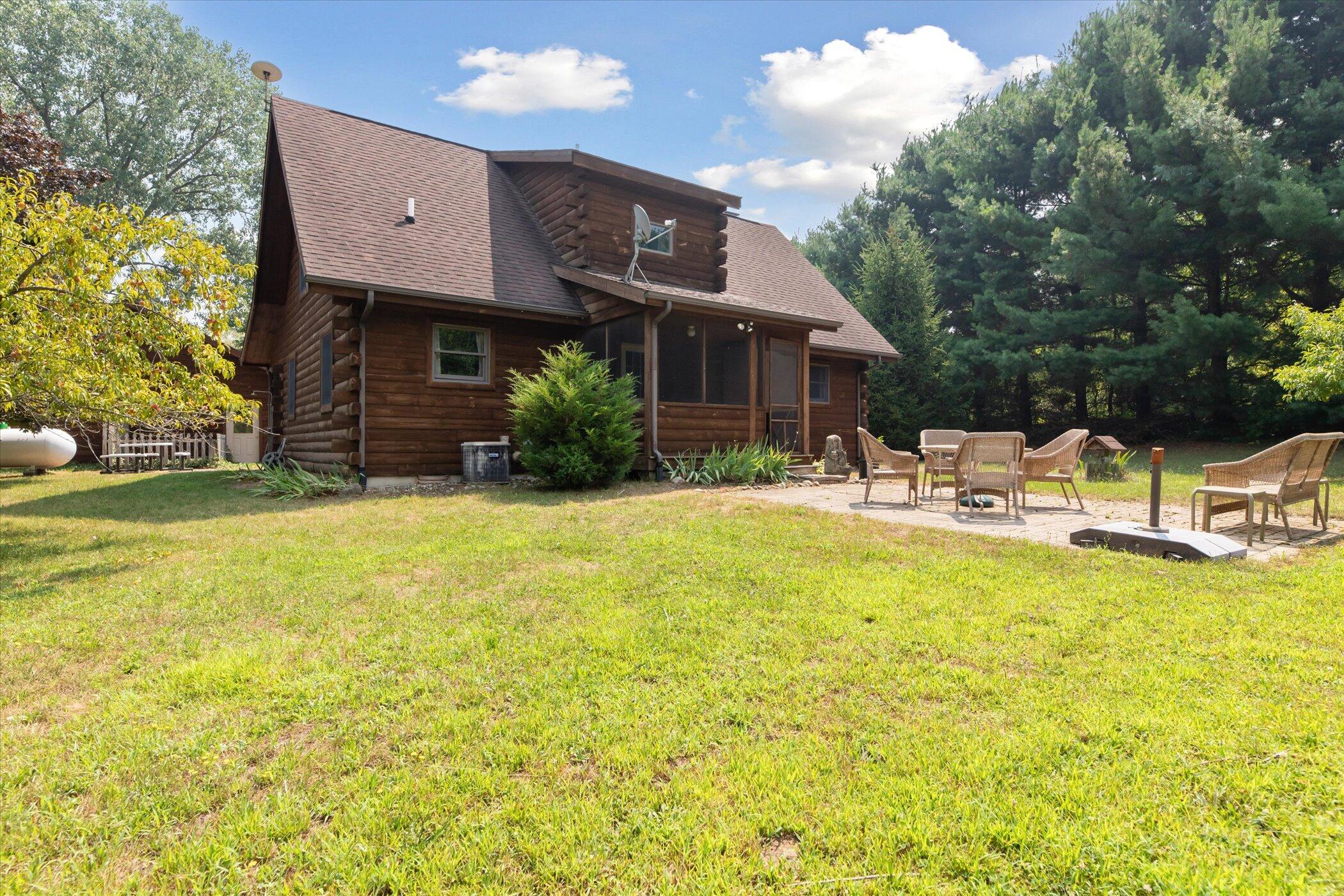 1130 North County Line Road Watervliet, MI 49098 - Photo 4 of 58 35-1130-N-County-Line-Rd-Watervliet-MI-4