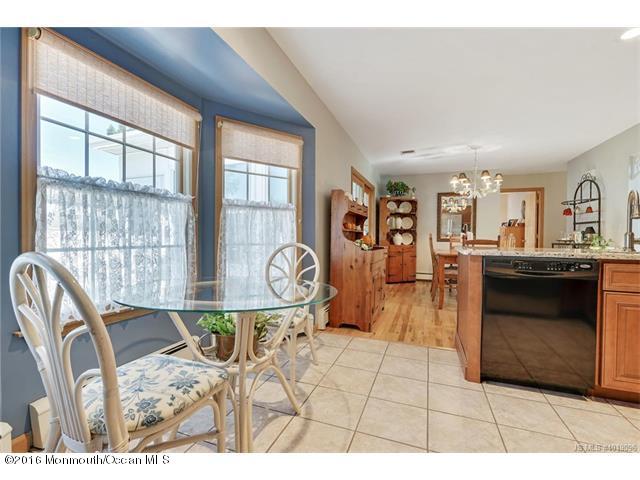 204 Riptide Avenue Manahawkin, NJ 08050 - Photo 13 of 30 13
