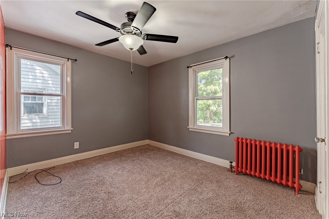 1357 Argonne Road Cleveland, OH 44121 - Photo 15 of 31
