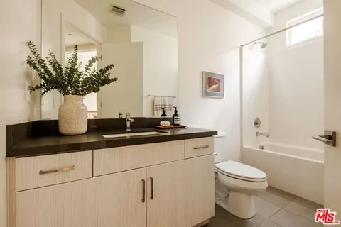 $825,000 | 14113 West Monroe Place, Van Nuys, CA 91405