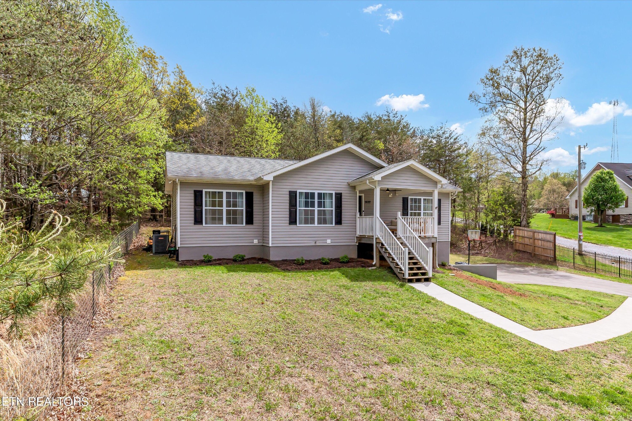 5622 Nine Mile Road Maryville, TN 37801 - Photo 1 of 31 Gallery Image 1