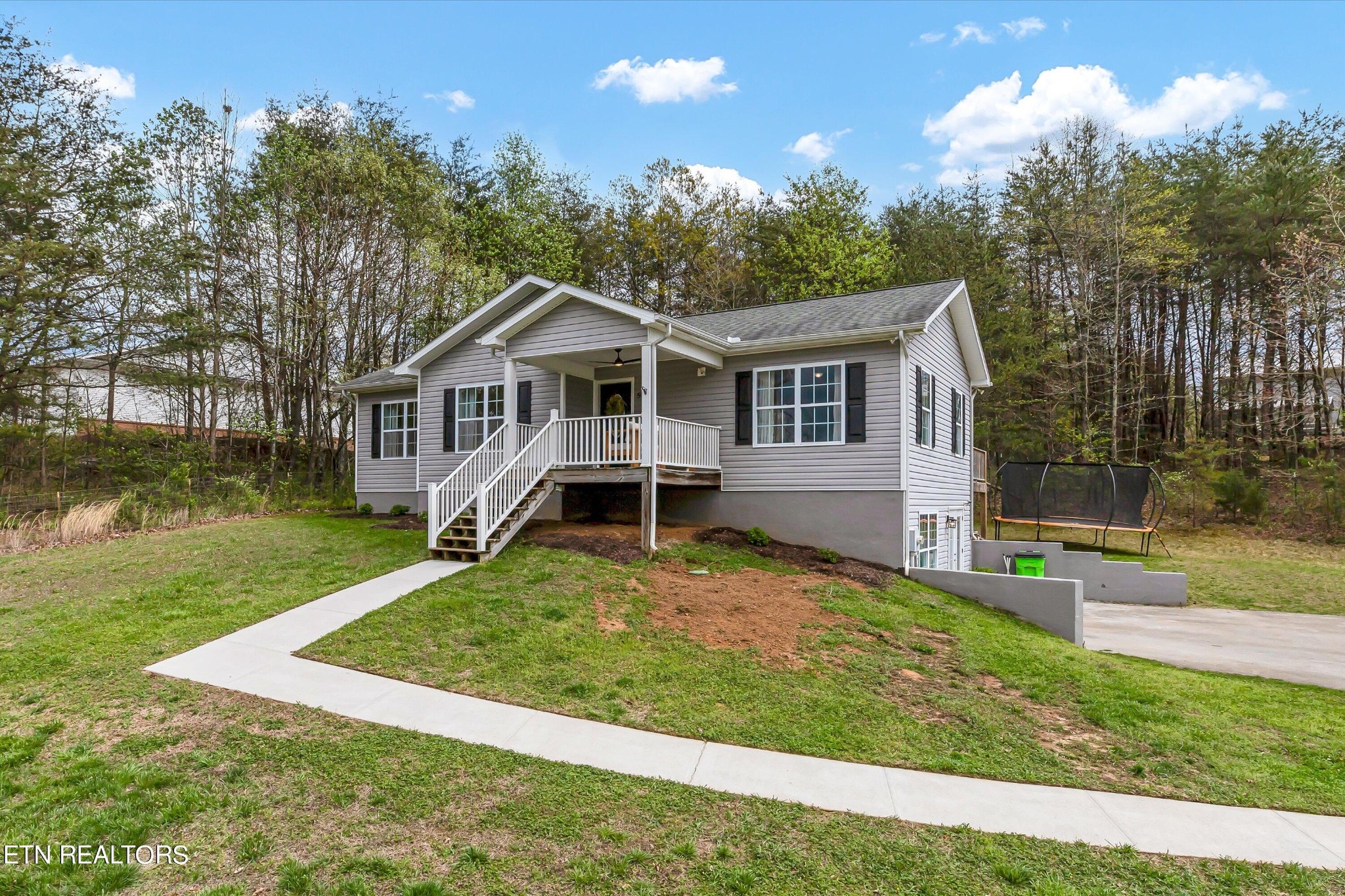 5622 Nine Mile Road Maryville, TN 37801 - Photo 2 of 31 Gallery Image 2