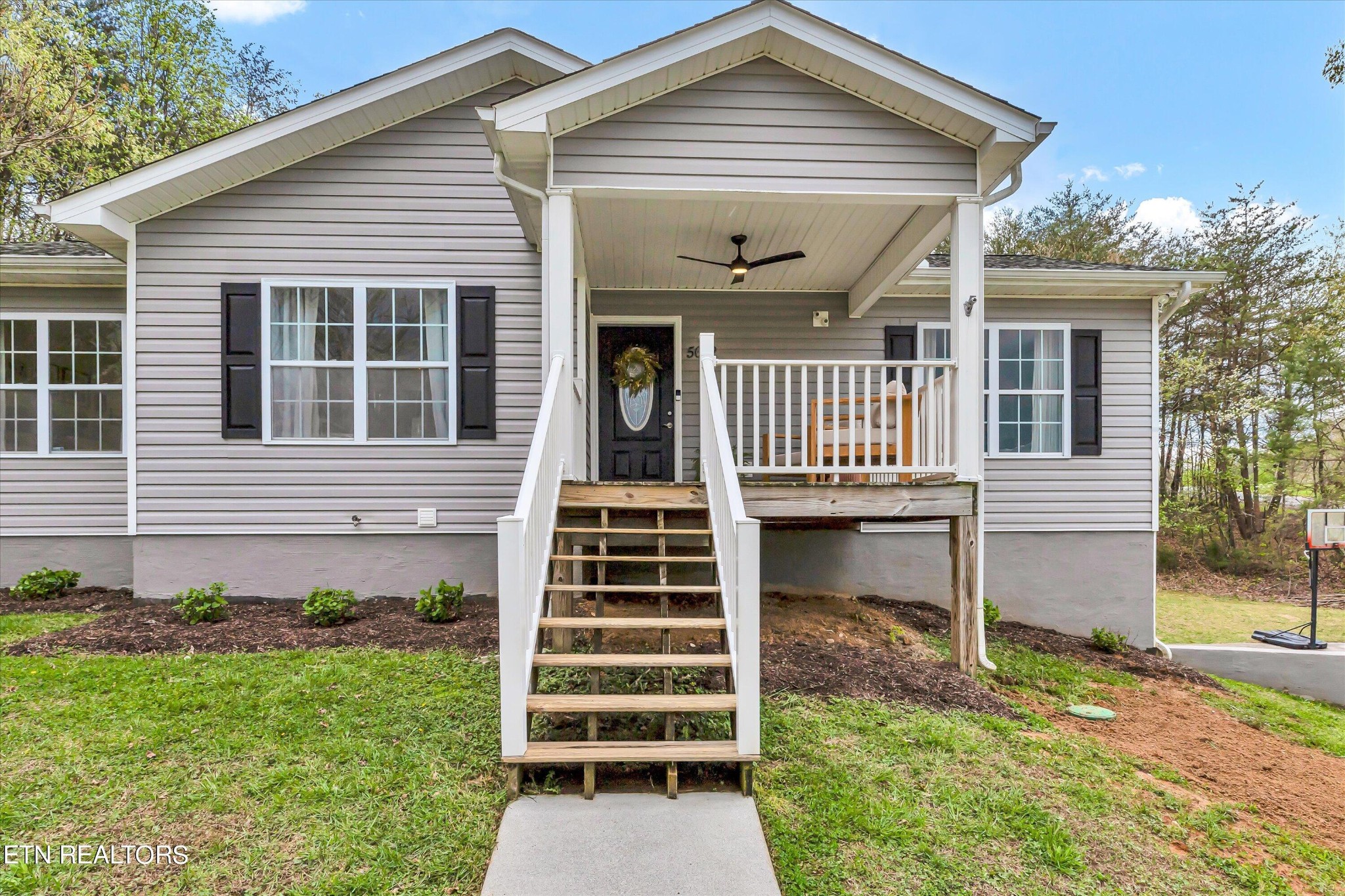 5622 Nine Mile Road Maryville, TN 37801 - Photo 4 of 31 Gallery Image 4