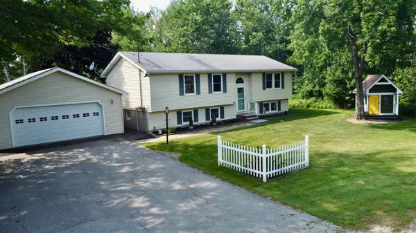 $375,000 | 68 Lorraine Avenue, Brewer, ME 04412