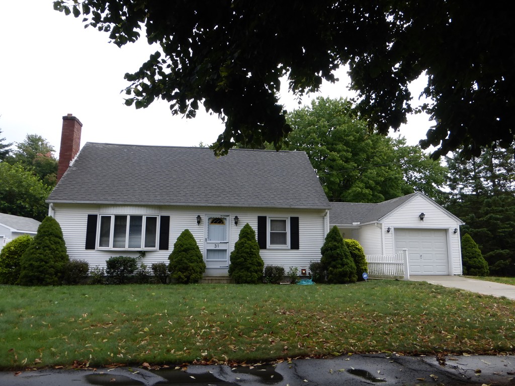 31 Country Road Agawam, MA 01001 - Photo 1 of 19 Gallery Image 1