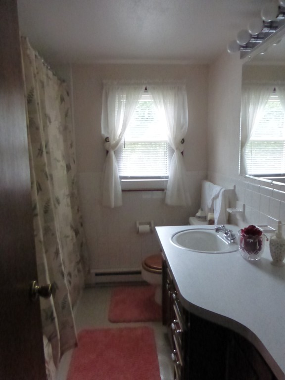 31 Country Road Agawam, MA 01001 - Photo 14 of 19 Gallery Image 14
