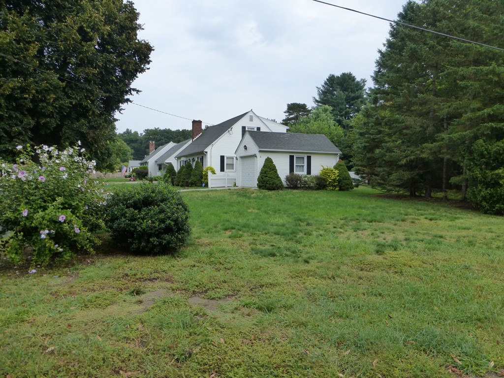31 Country Road Agawam, MA 01001 - Photo 18 of 19 Gallery Image 18