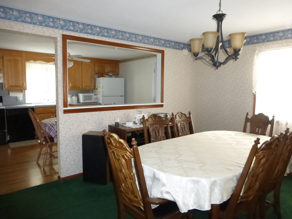 31 Country Road Agawam, MA 01001 - Photo 7 of 19 Gallery Image 7