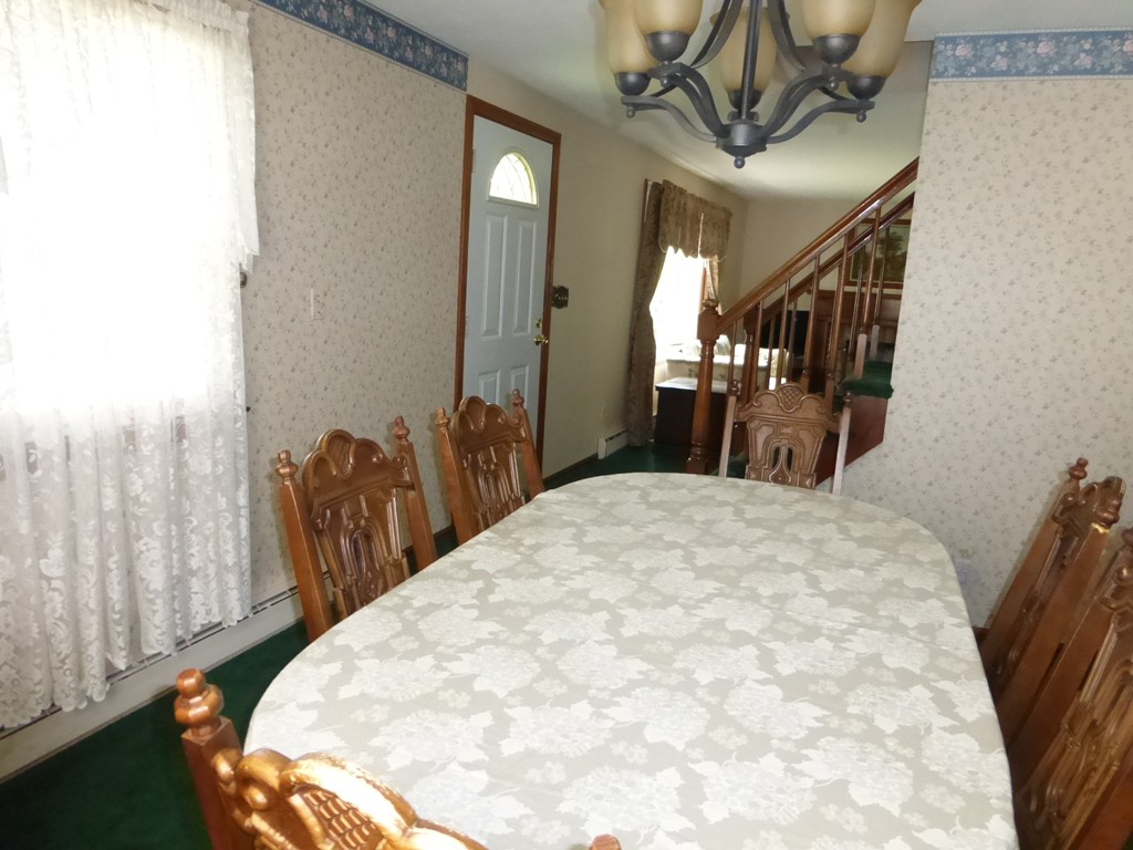 31 Country Road Agawam, MA 01001 - Photo 8 of 19 Gallery Image 8