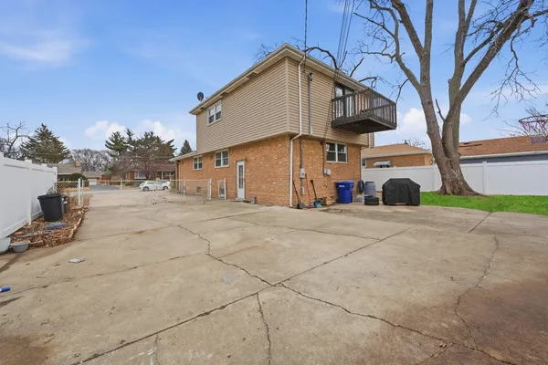 $369,900 | 10716 South Nashville Avenue, Worth, IL 60482