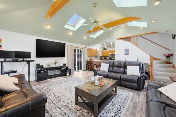 $369,900 | 10716 South Nashville Avenue, Worth, IL 60482