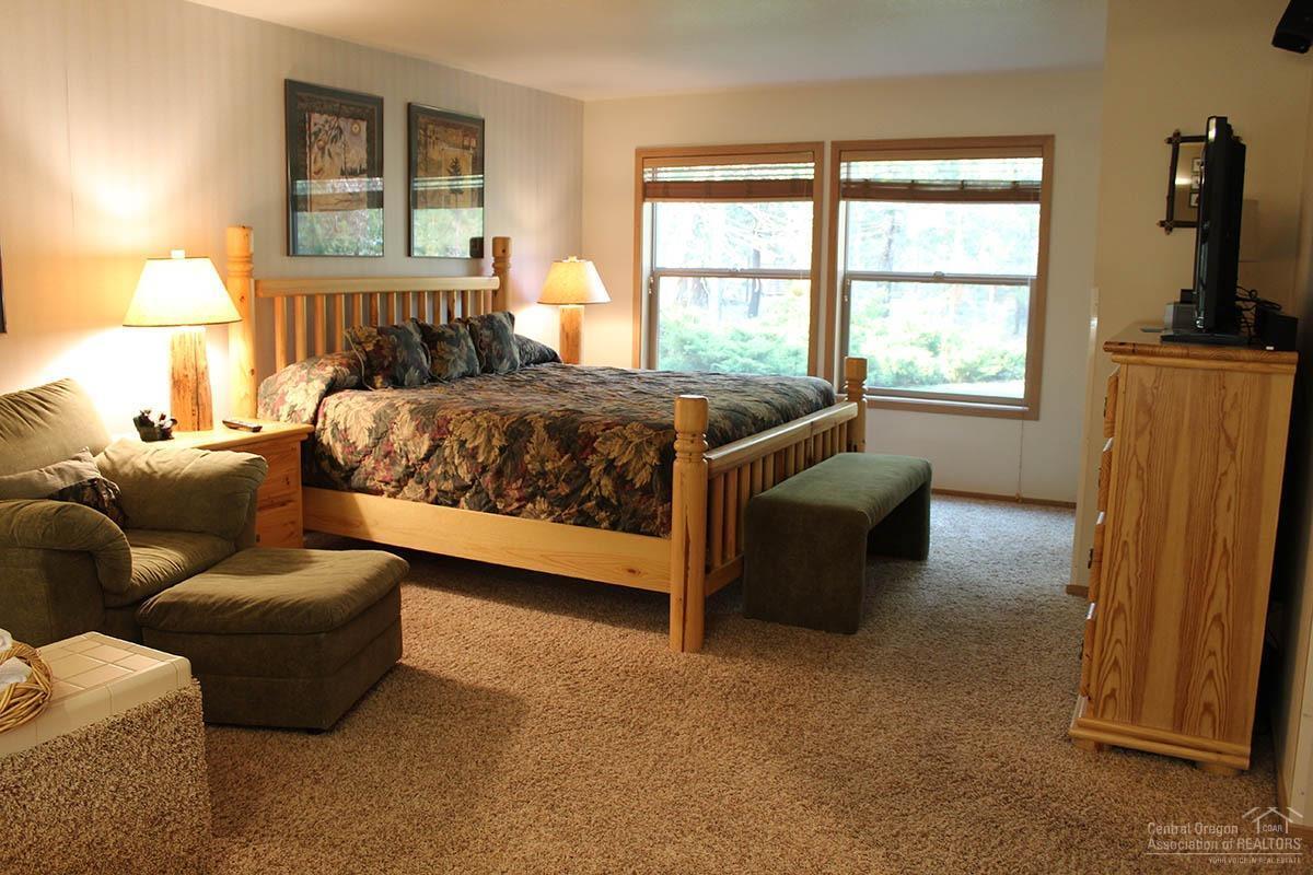 57405 Beaver Ridge Loop Sunriver, OR 97707 - Photo 17 of 23 Additional Photo