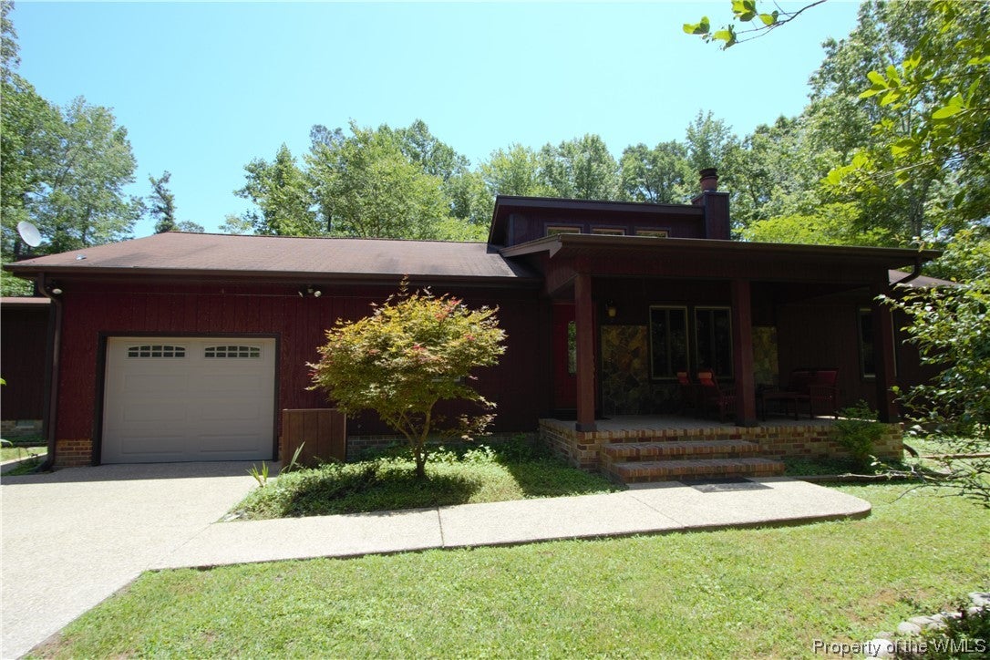 9757 Indian Road Gloucester, VA 23061 - Photo 1 of 38 Gallery Image 1